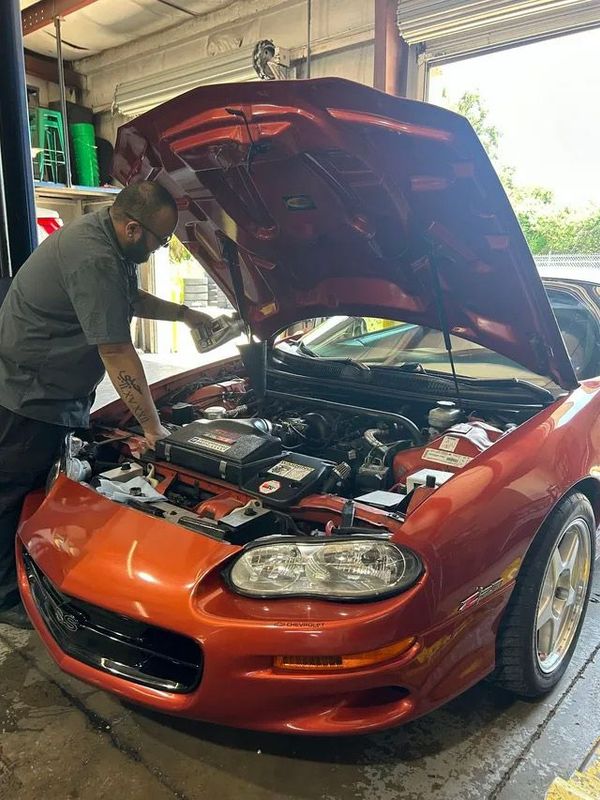 Shop Image | Irish Mikes Total Car Care