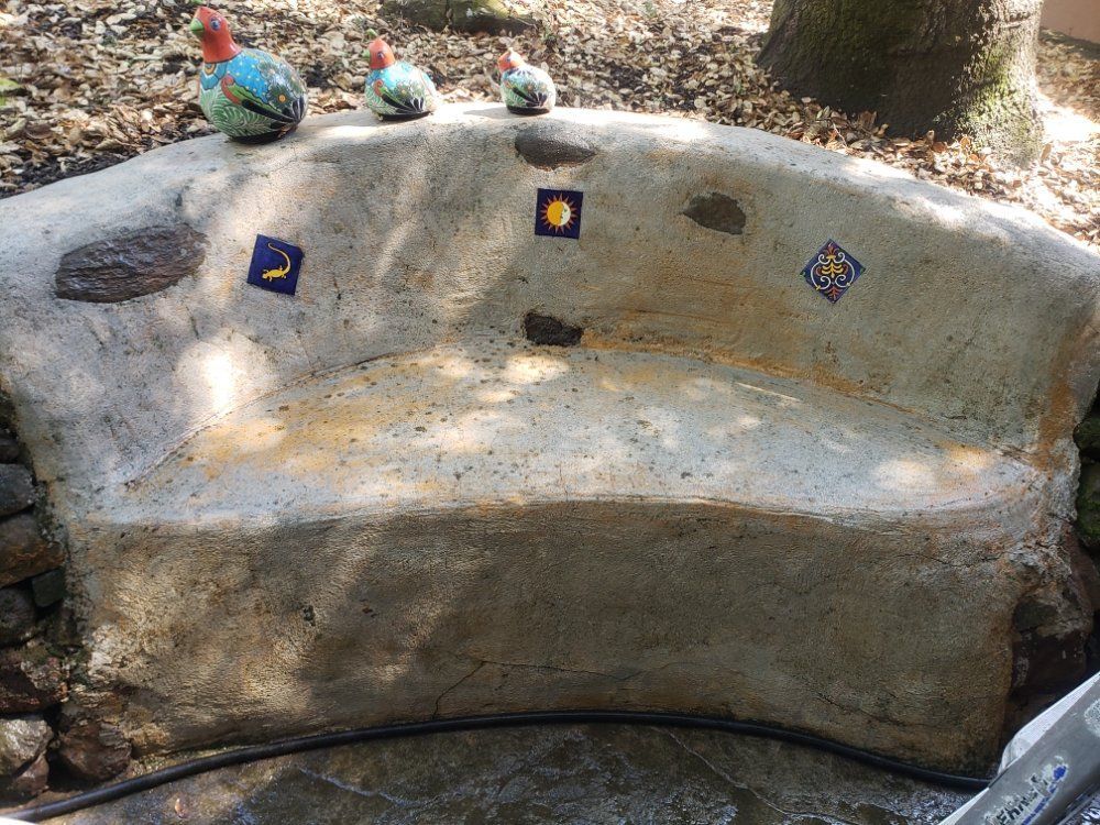 A Concrete Bench With A Few Birds On It – Rohnert Park, CA - Josh’s Window Cleaning
