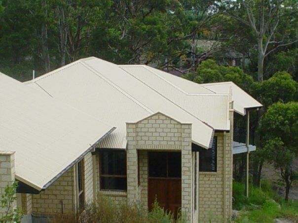 White Roof — Hi Tech Roofing in Kilaben Bay, NSW