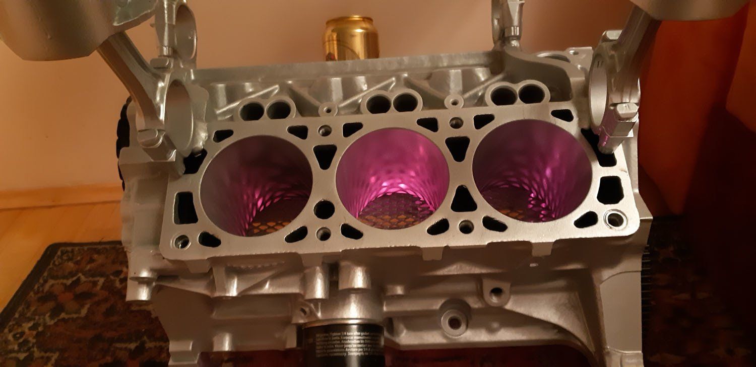 dekoratyvinio staliuko detalė