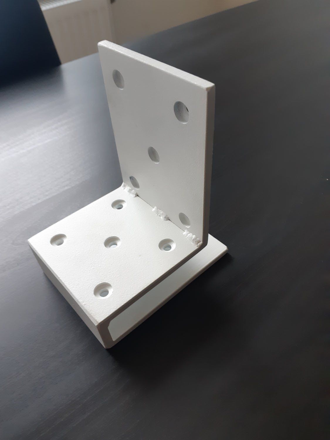 lenkta metalo gaminio detalė