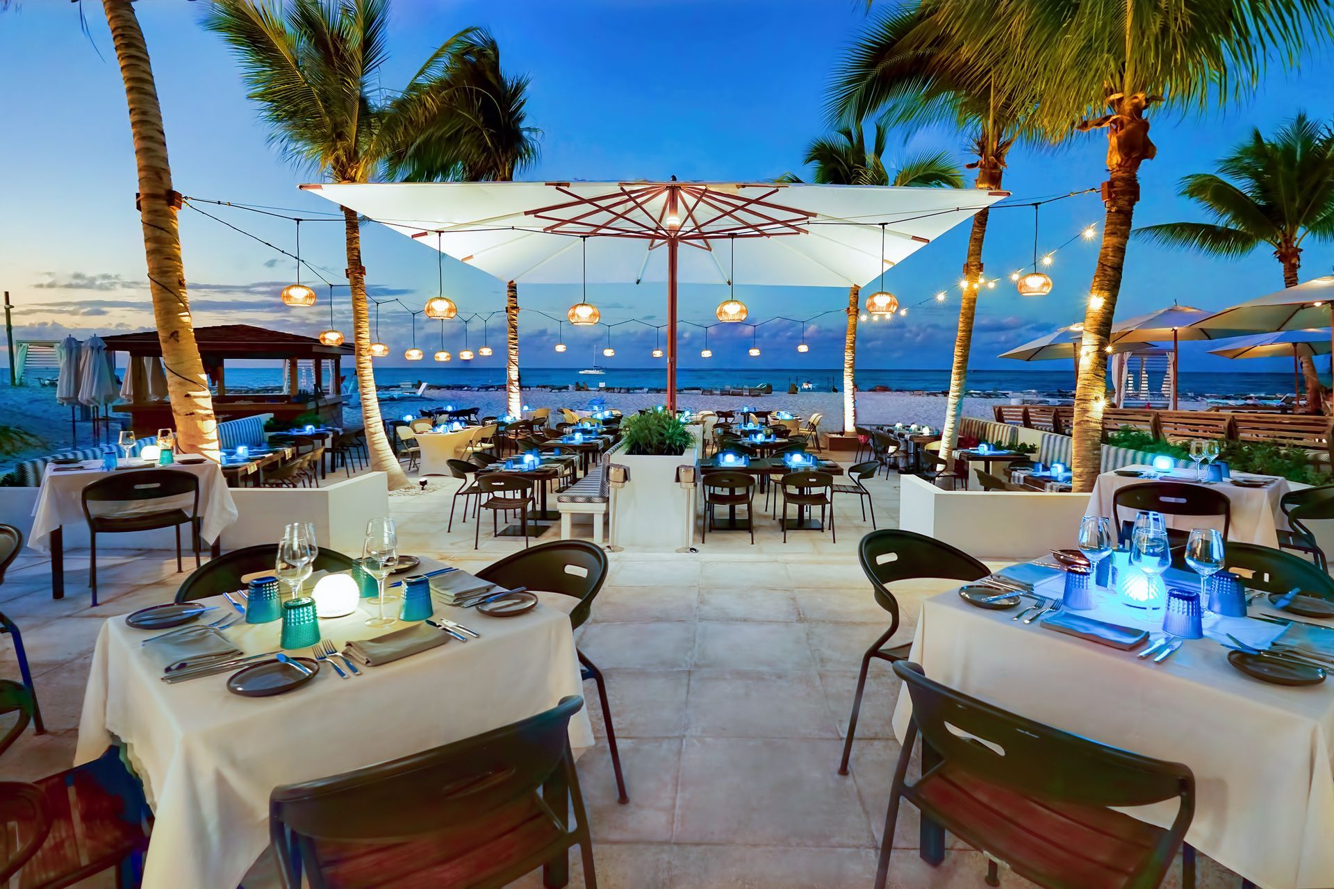 Blue Water Bistro Restaurant , Wymara Resort + Villas
