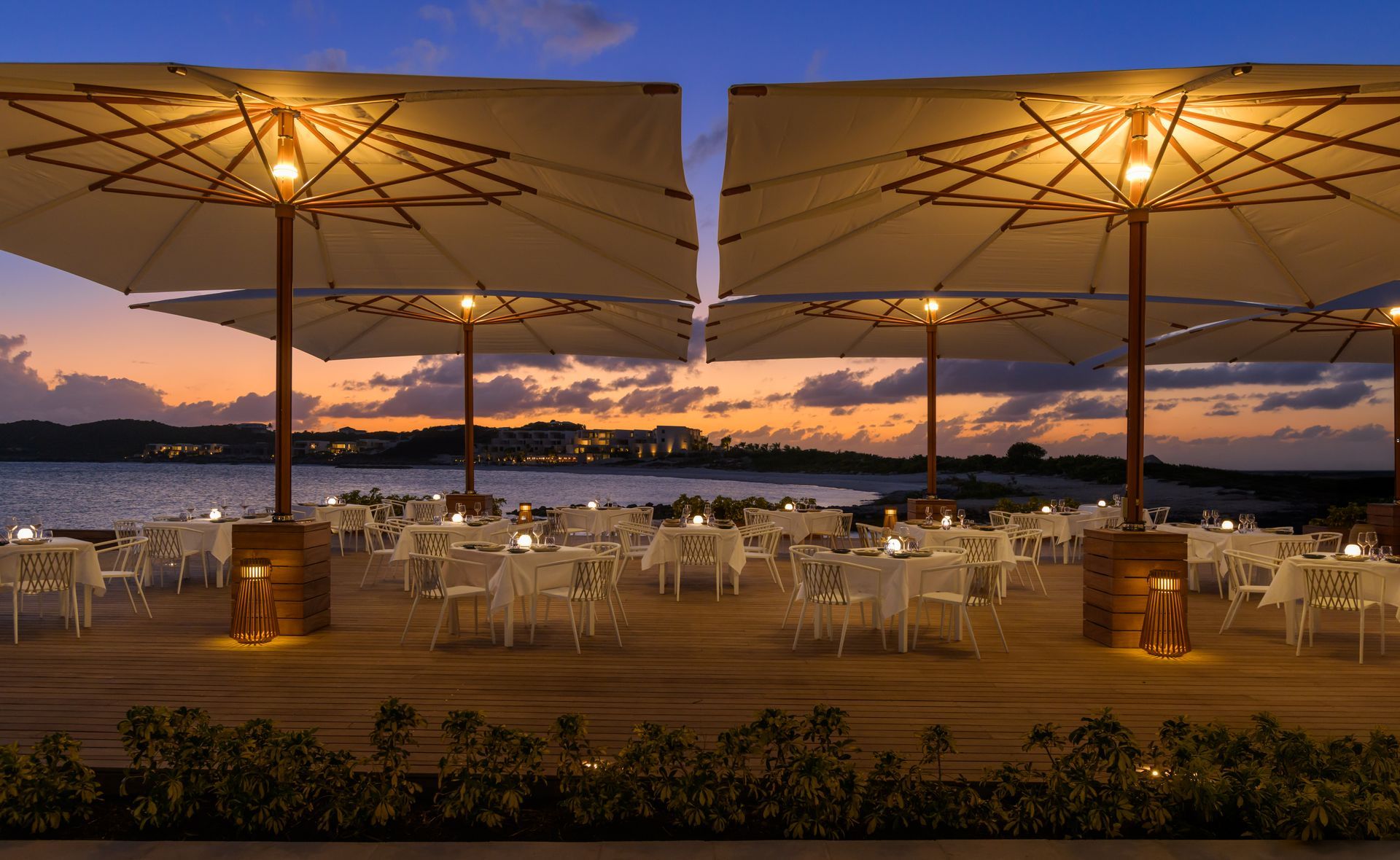 Land + Sea Restaurant