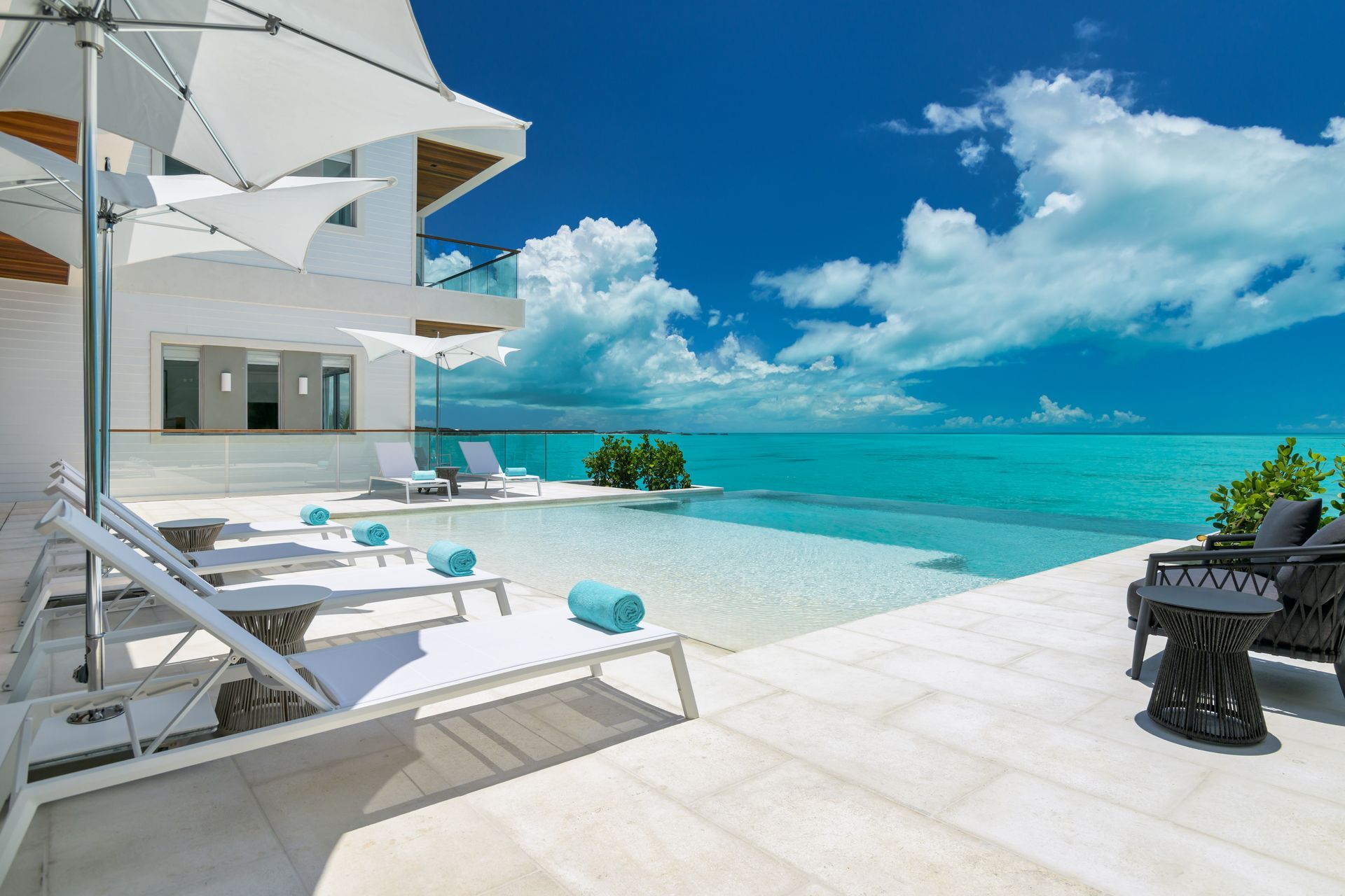 Six Bedroom Astra Villa