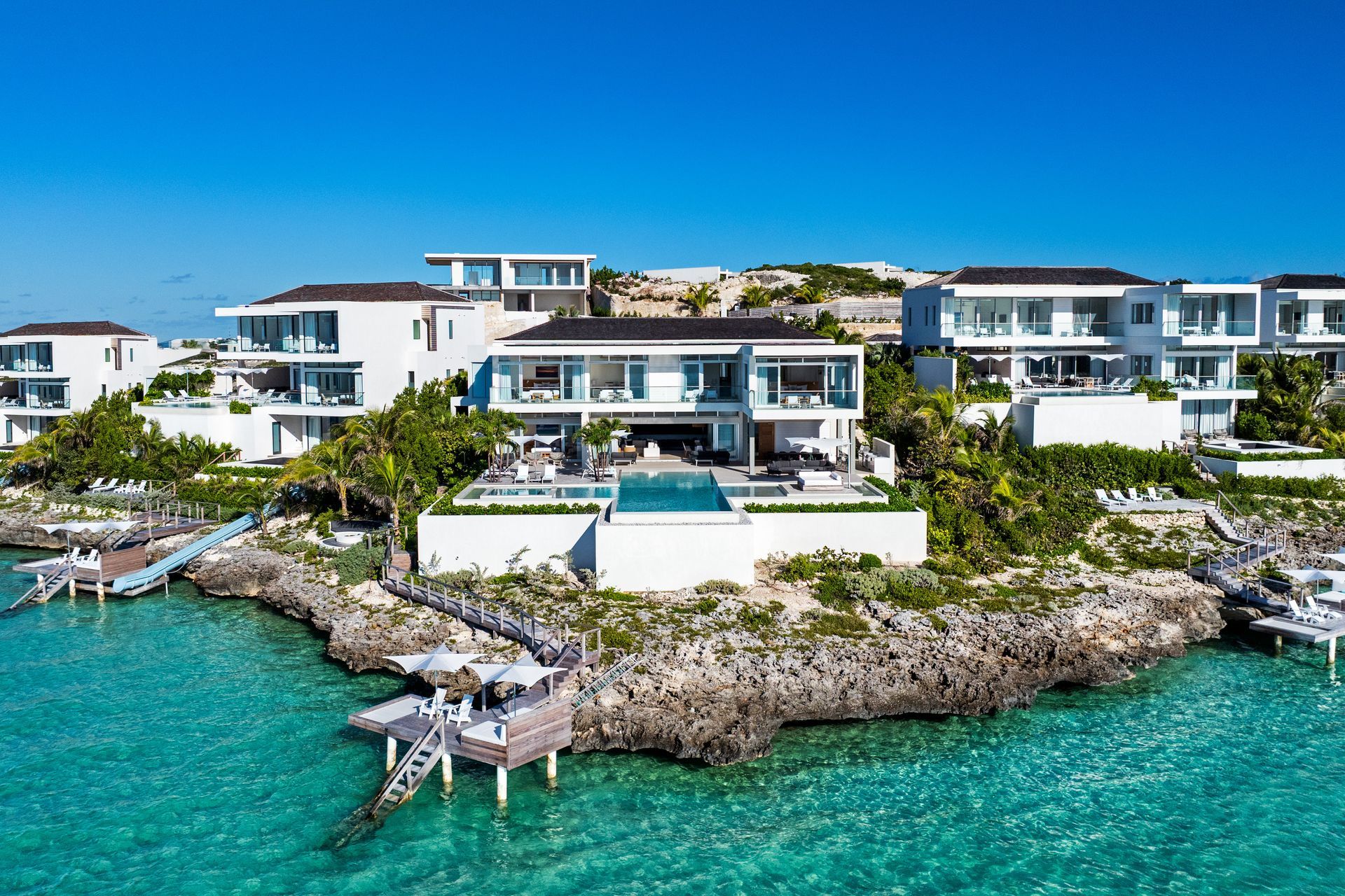 Six Bedroom Astra Villa