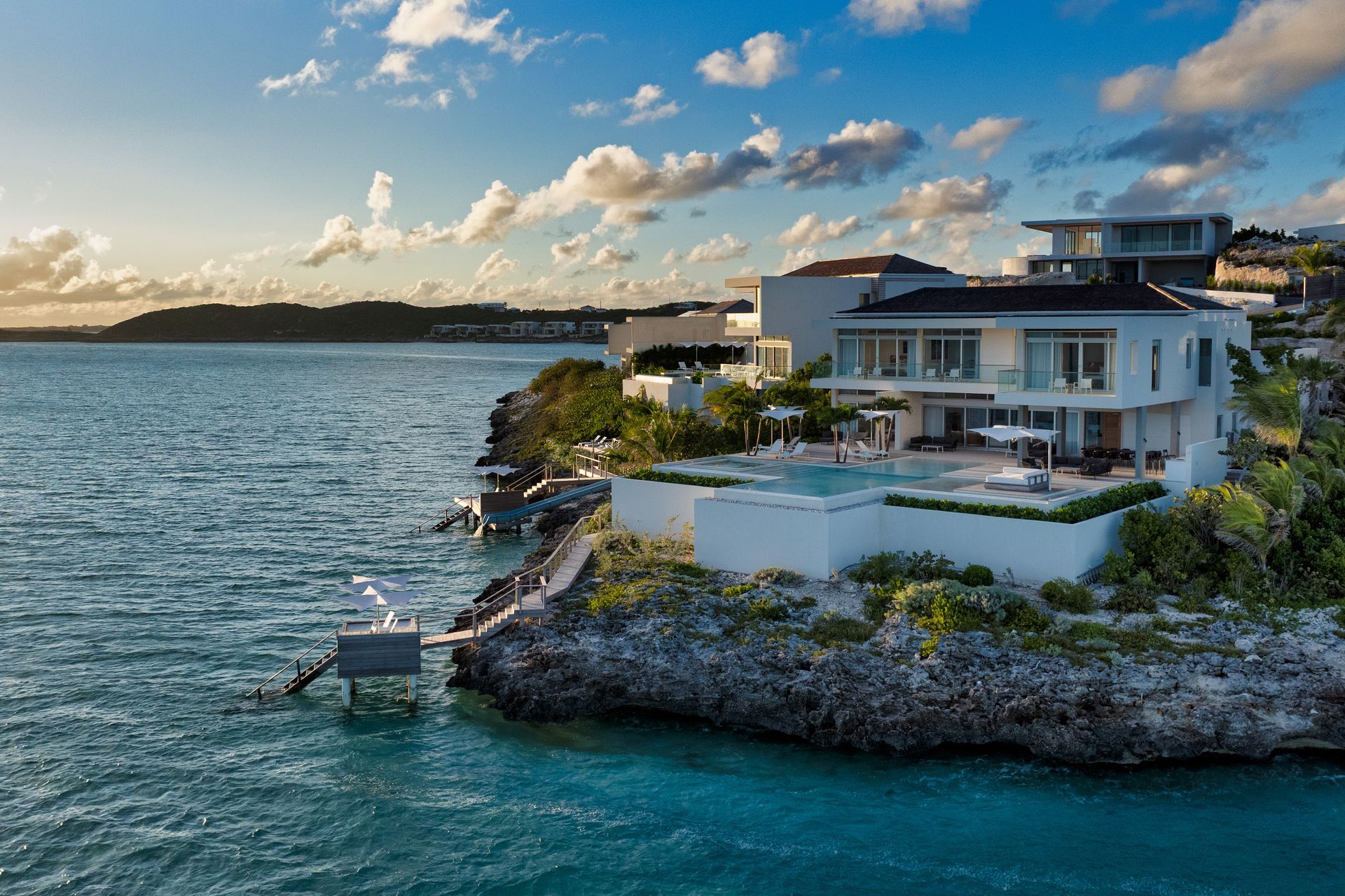 Six Bedroom Astra Villa