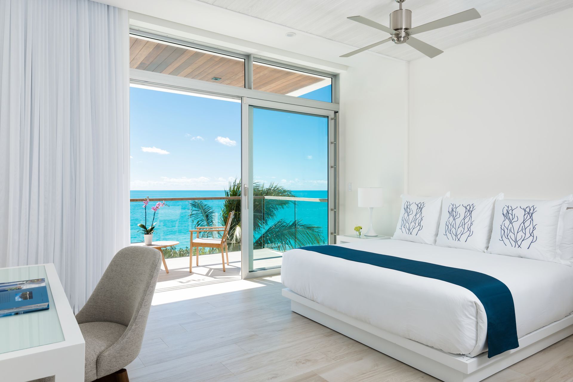 Five Bedroom Amuse Villas With Two Pools + Sun Deck + Water Slide + Beach