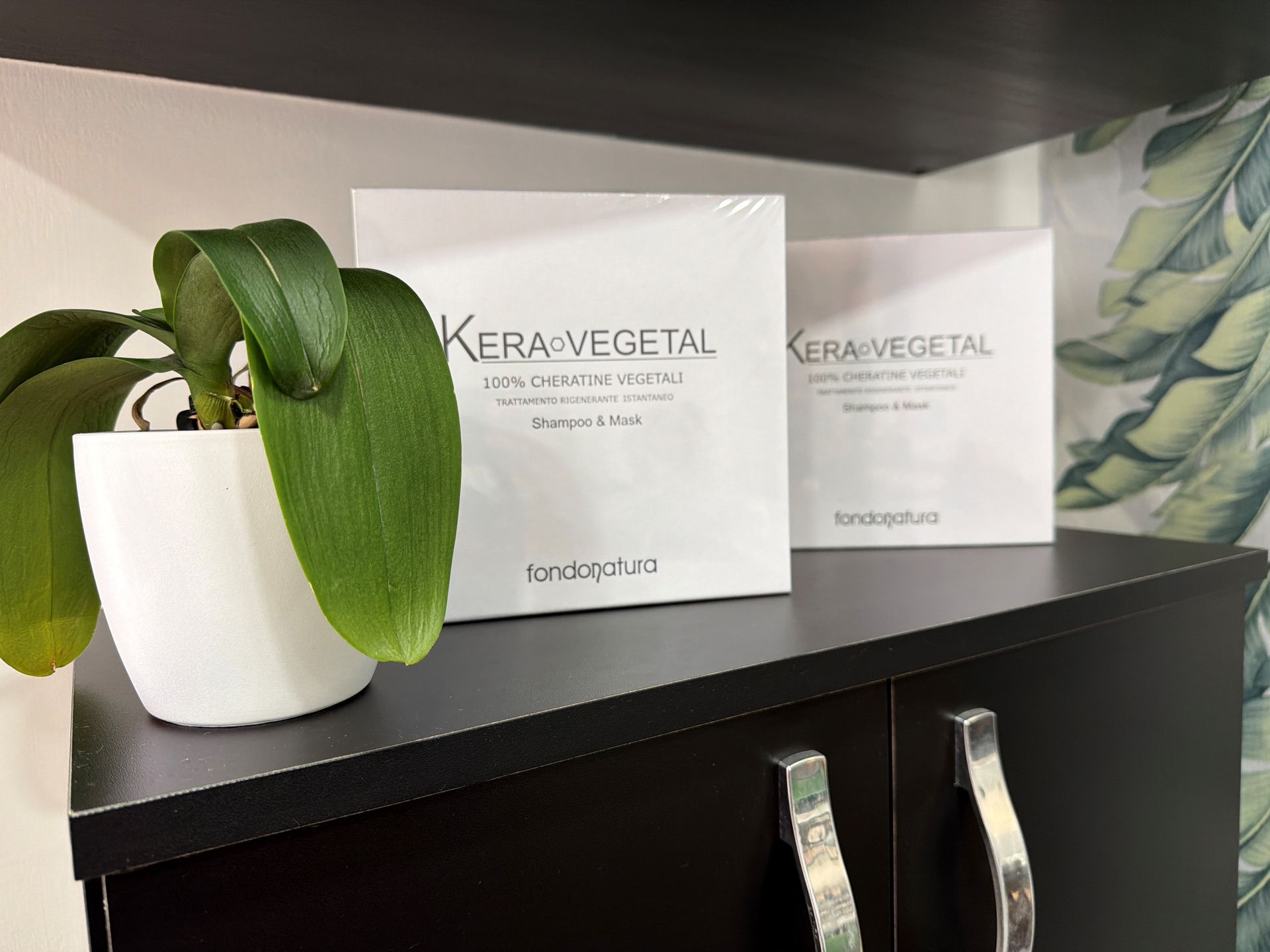 Scatole bianche di trattamento per capelli 