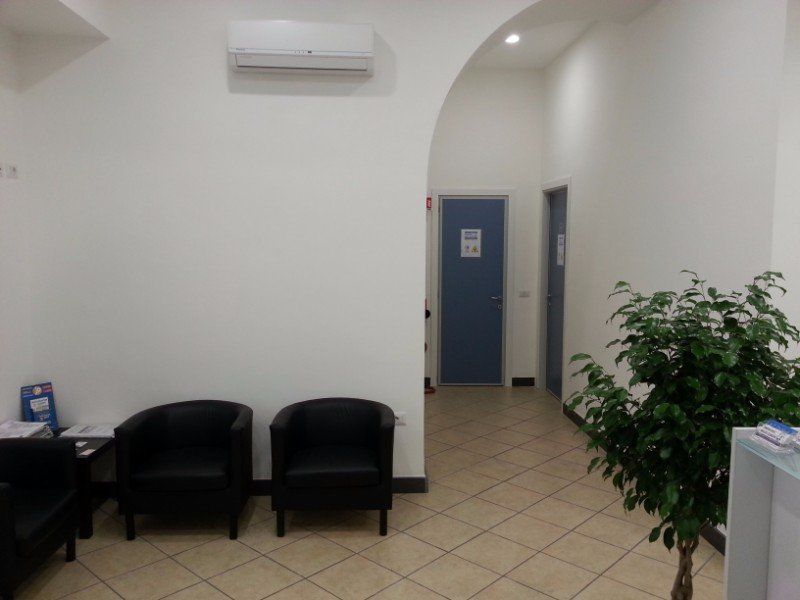 sala d'attesa del centro diagnostico