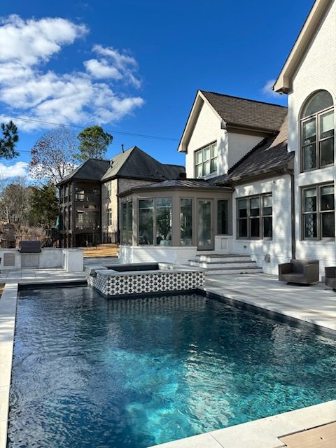Desjoyaux Pipeless Pools for Milton, GA Backyards
