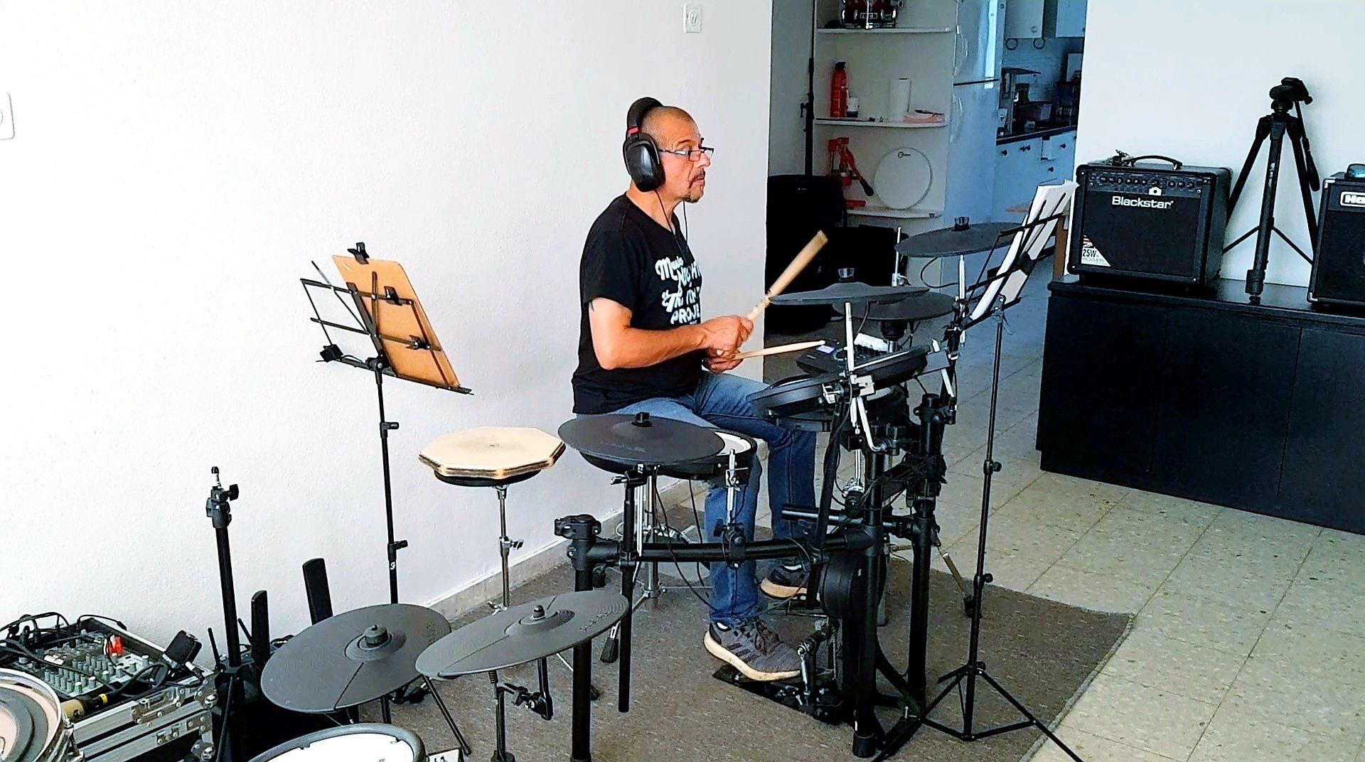 תיפוף במרכז