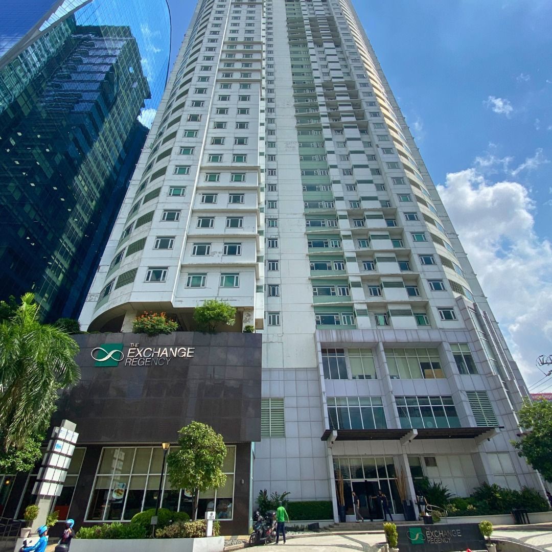 Tall white high-rise building, 