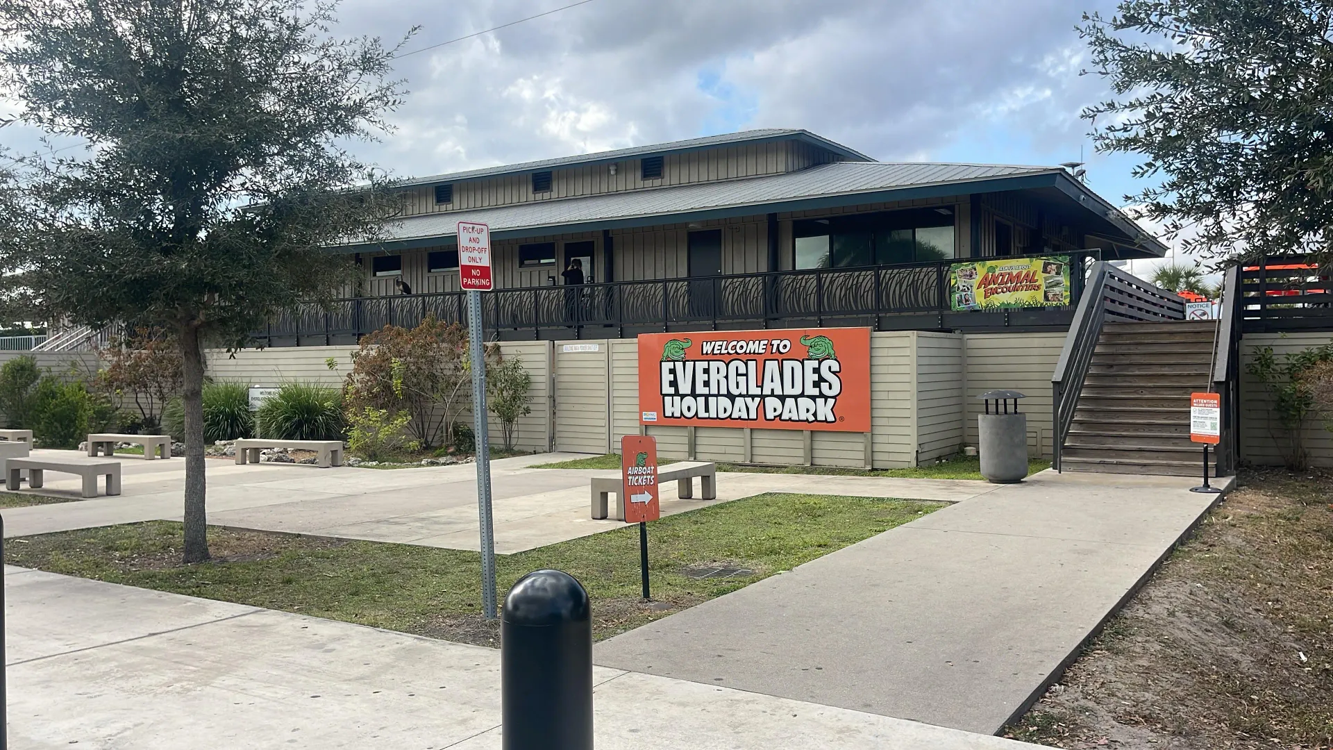 Your Miami Everglades tour begins here at Everglades Holiday Park, where your airboat adventure and real Florida wildlife experience come to life.