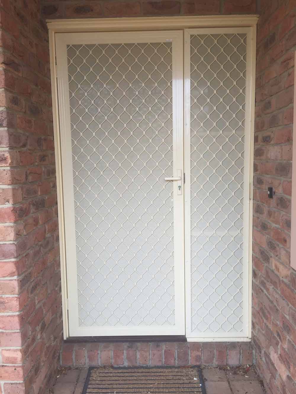 diamond door with sidelight and dva