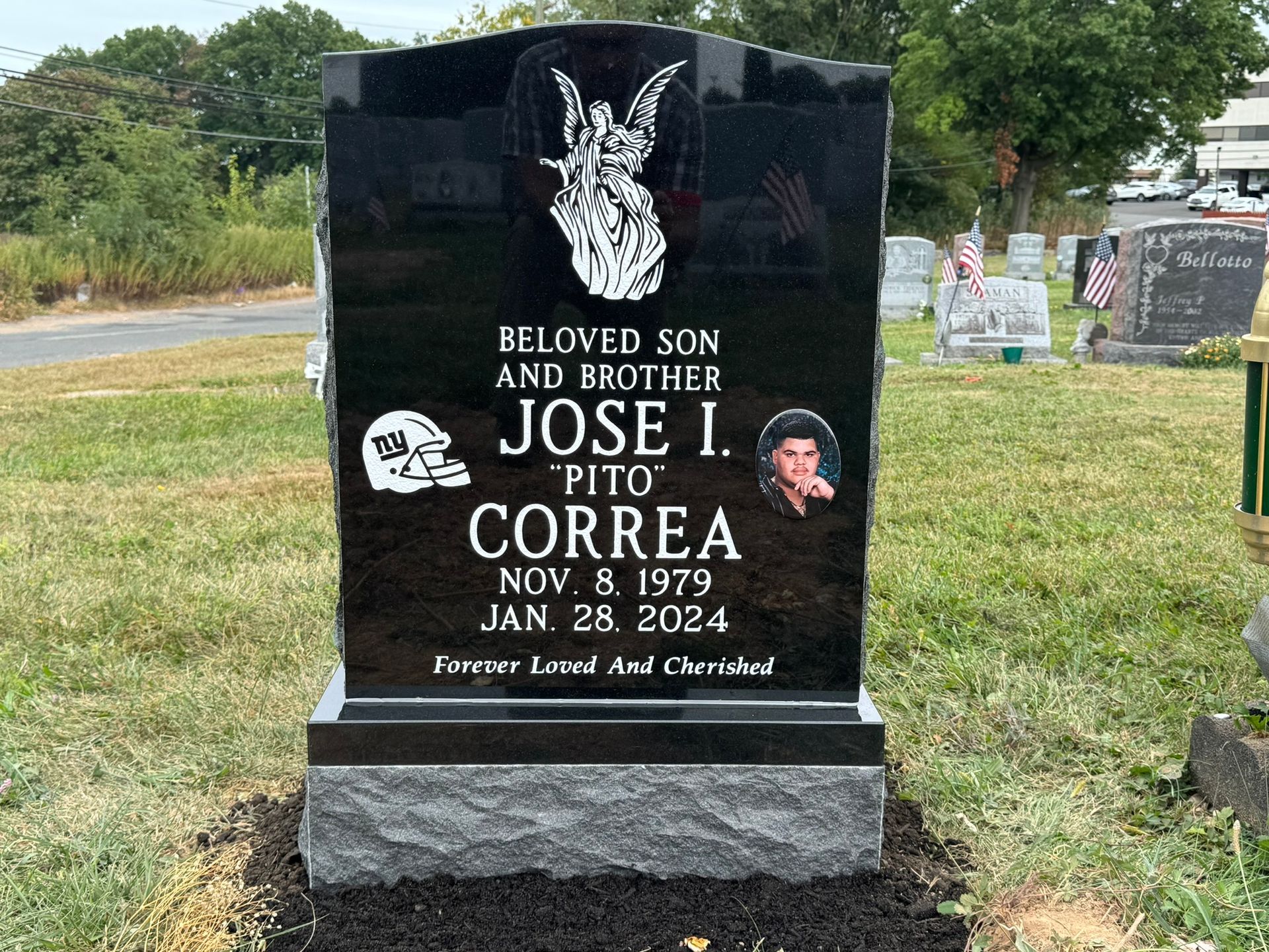 images on gravestones