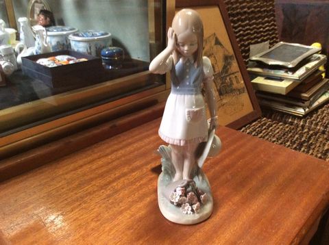Antique Girl Figurine — Secondhand furniture & clothes in Raleigh, NSW