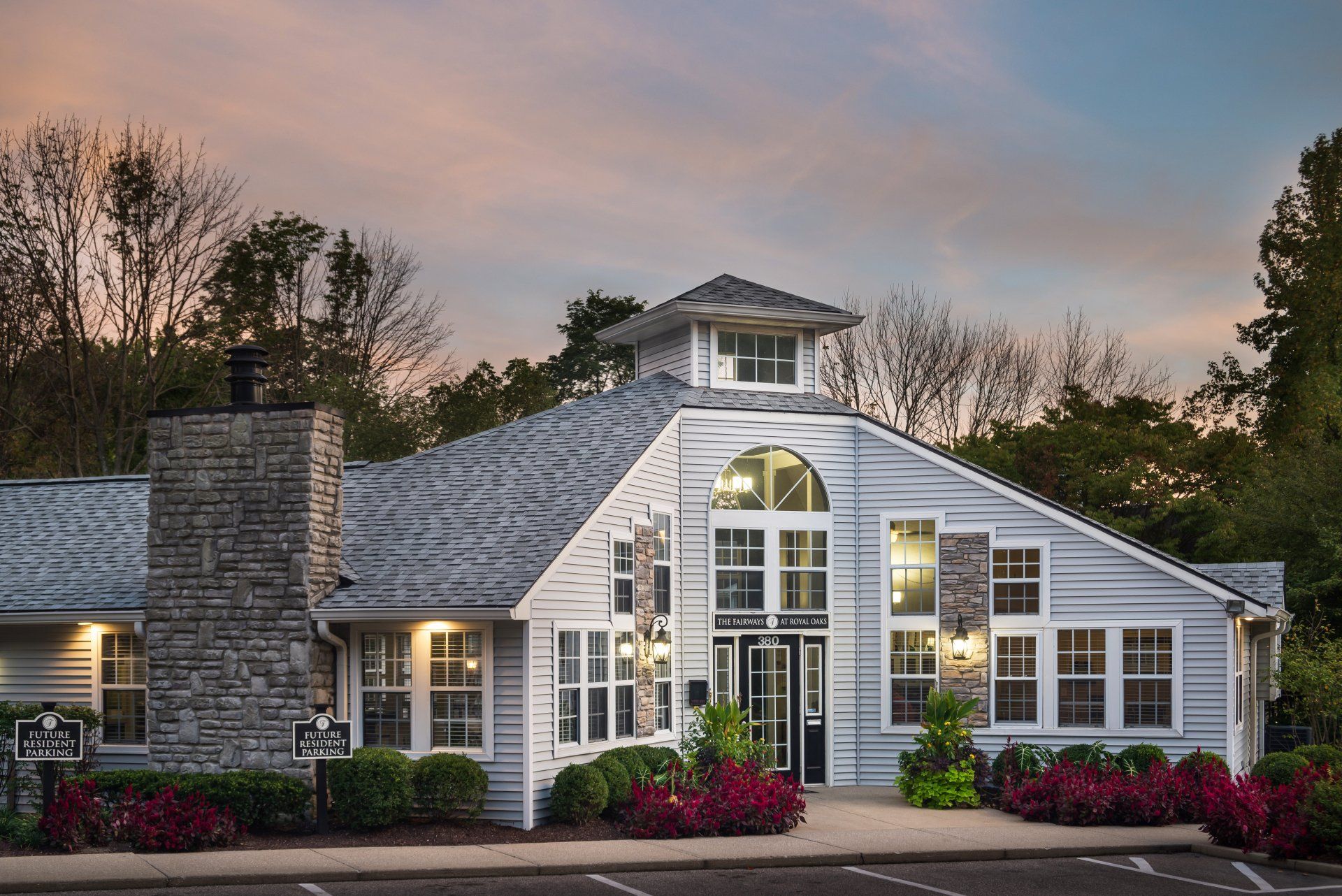 Apartments Near Downtown Cincinnati The Retreat at Stillmeadow