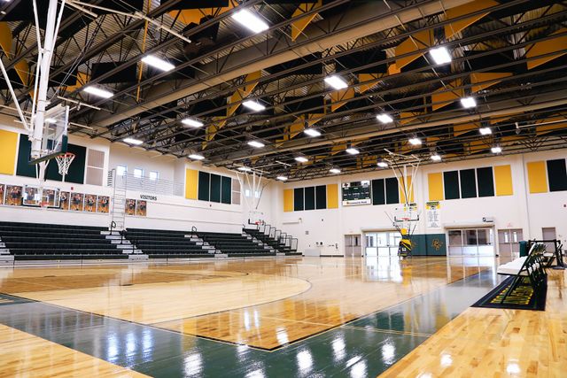 AP STUDIO☆BROCKTON GYMNASIUM Historic Changnon Gymnasium rebranded with new flooring – The
