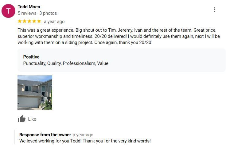 Customer review of a siding project, with a photo of a house and a response from the owner.