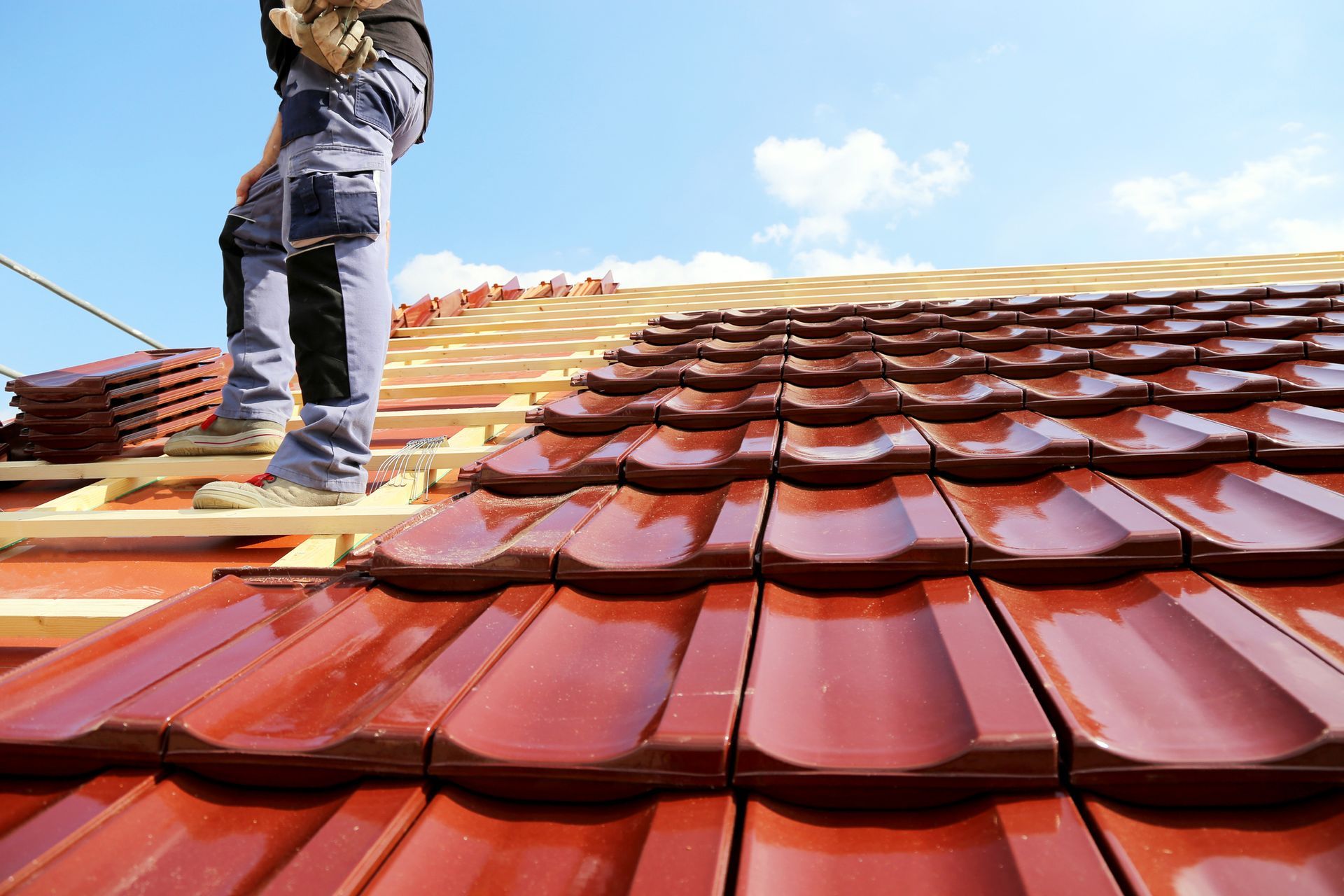 20/20 Exteriors Roofing Contractor Working on New Roof in Spokane, WA