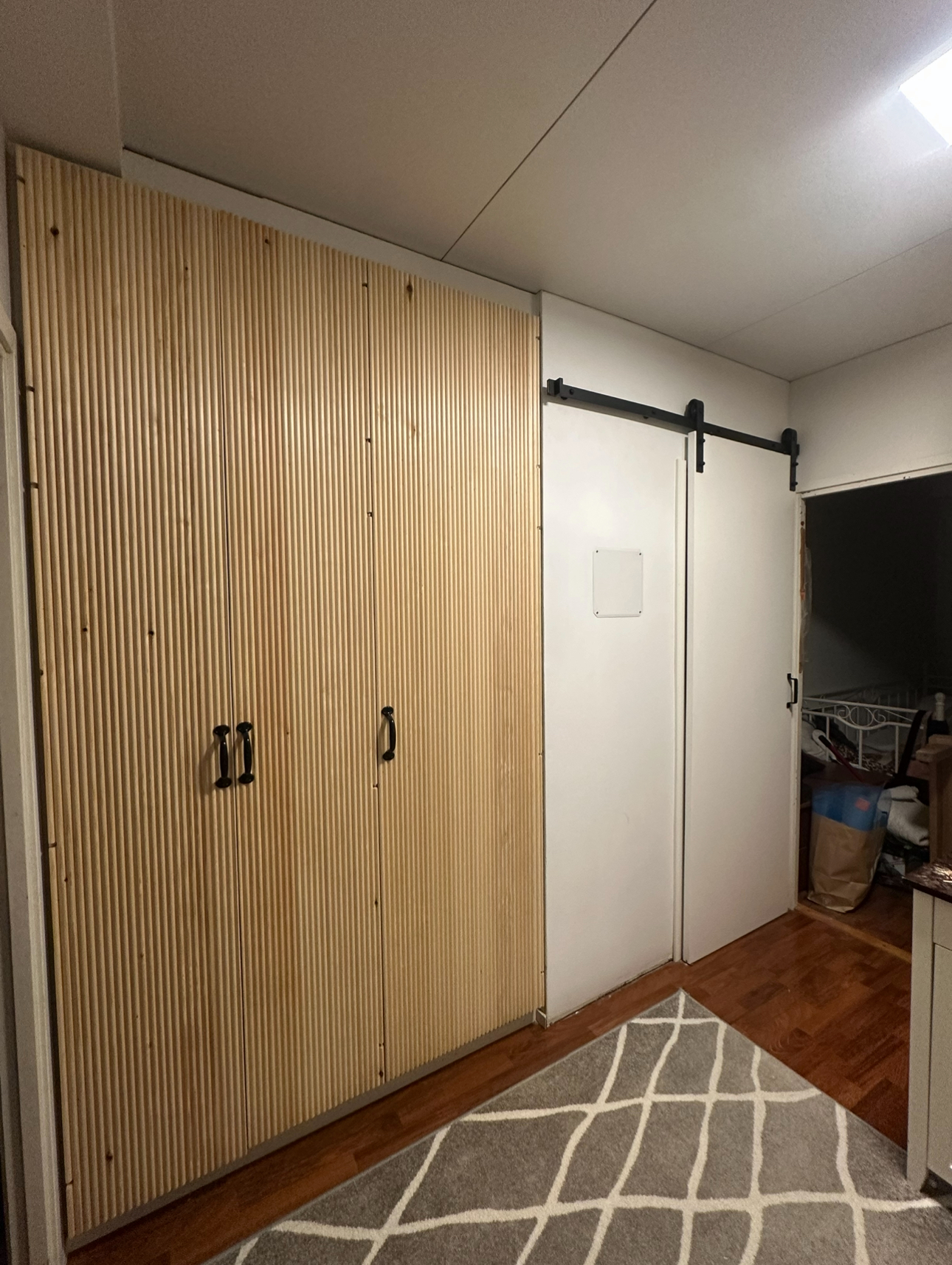 kaapinovet jälkeen + liukuovi