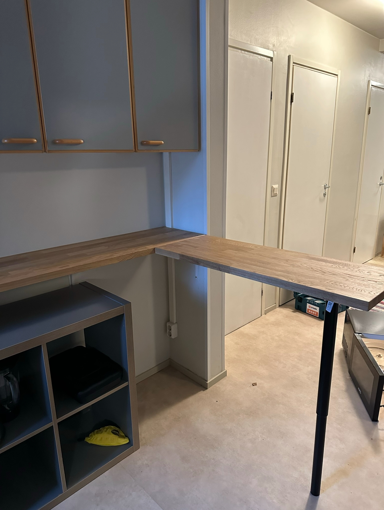 keittiön sivupöytä