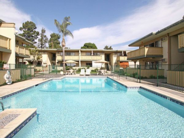 Pool | Santa Clara Apartments
