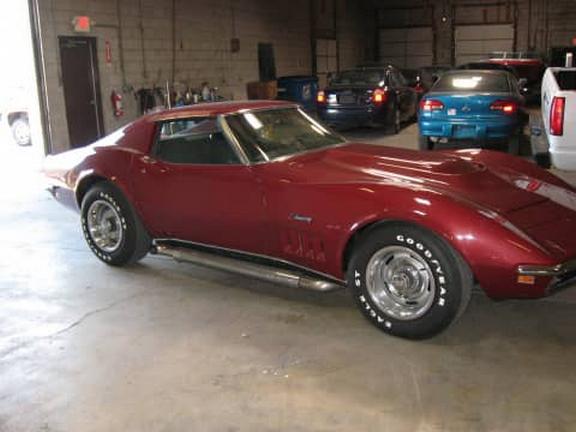 2000 gt Maroon vintage car side