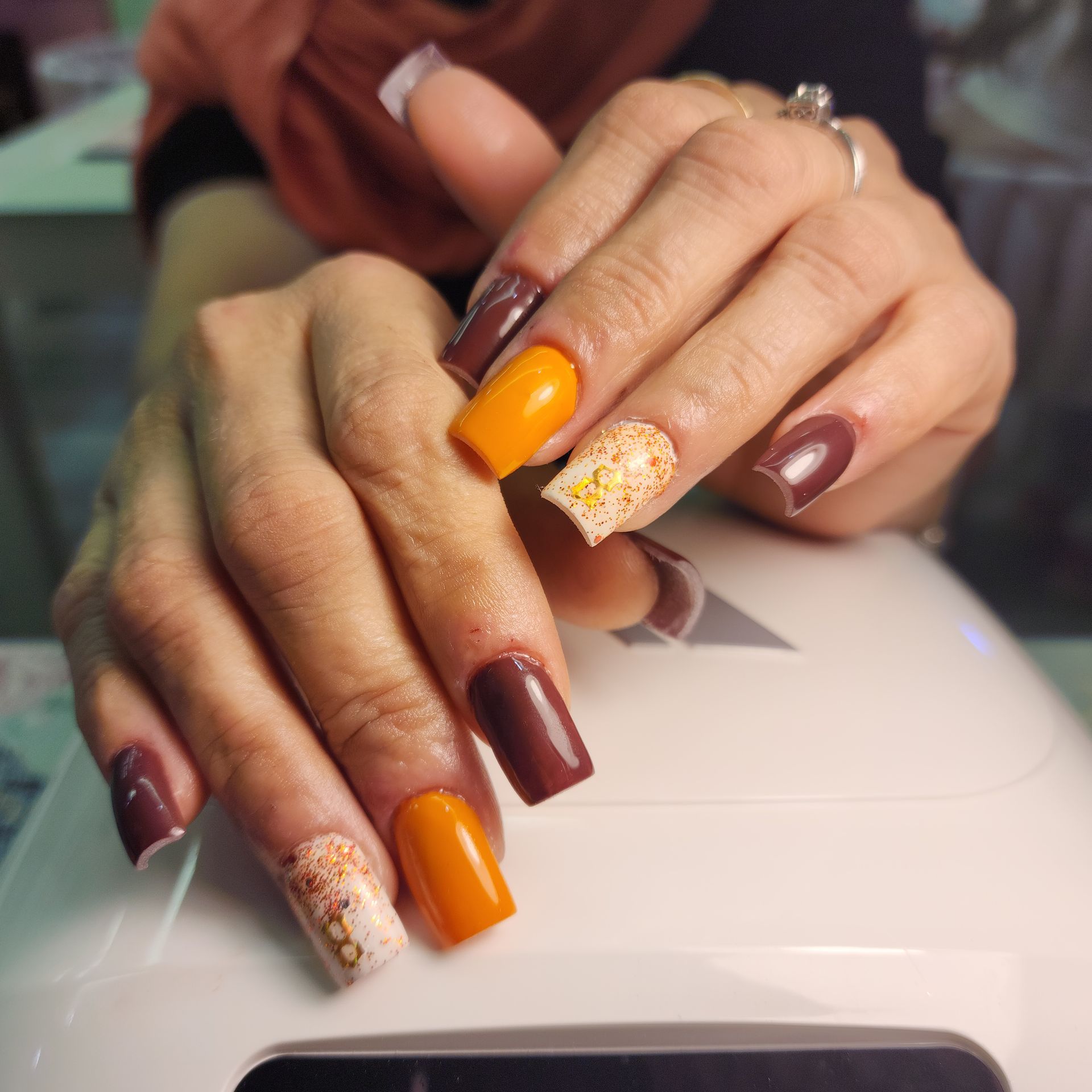 Nails near Round Lake heights