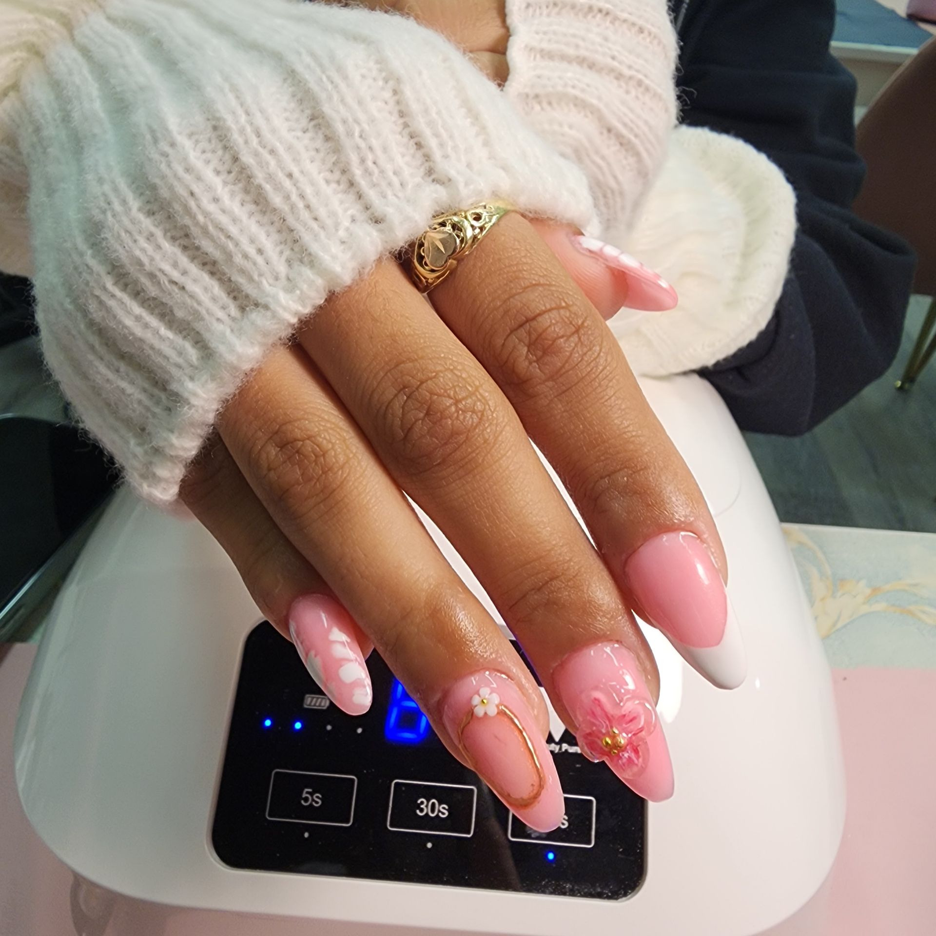 Manicures near Grayslake