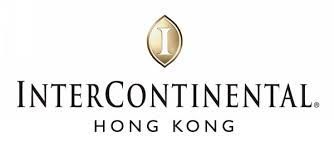 香港洲際酒店的標誌：金箔上的“I”位於黑色文字“INTERCONTINENTAL”和“HONG KONG”上方。