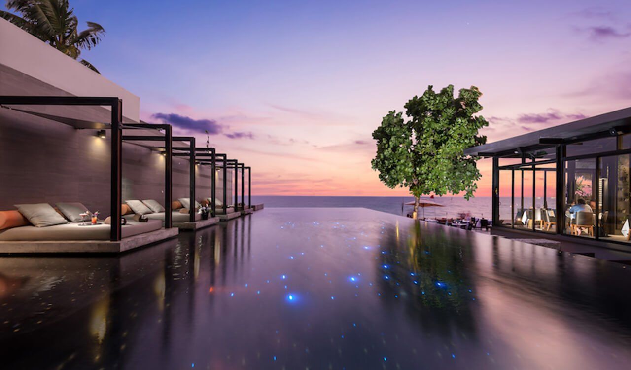 Hotel in Thailand with mirror pool