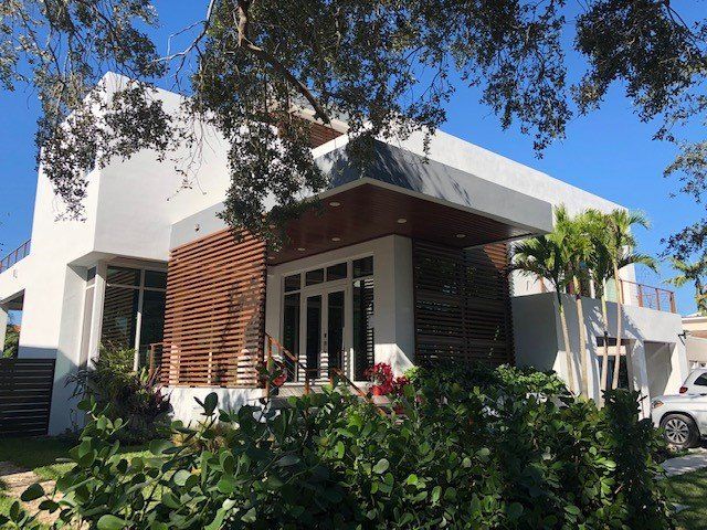 Beautiful House Exterior — Miami, FL — Solar Tint, Inc.