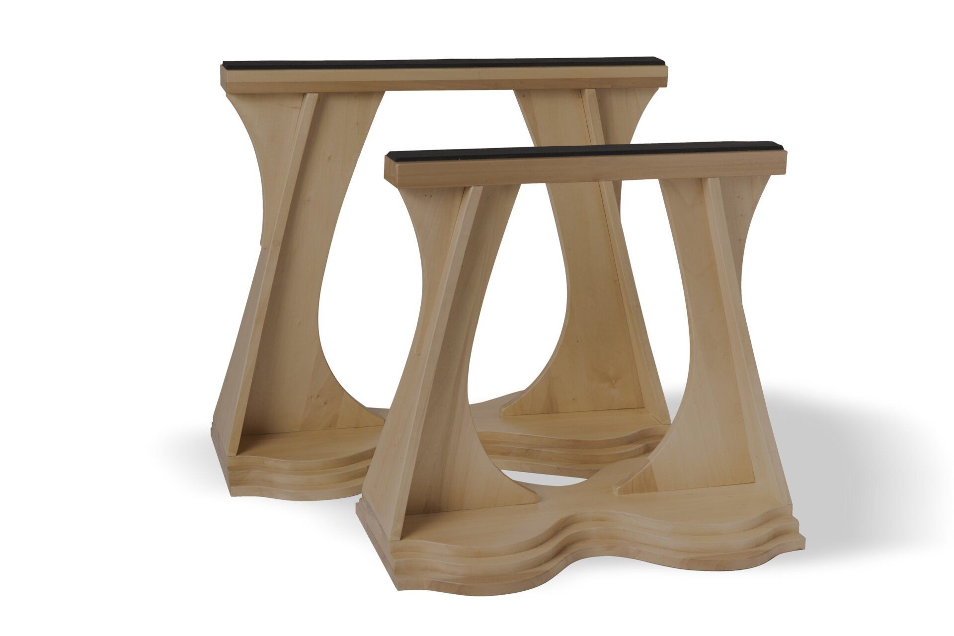 Arredo per camera ardente Dublino, in legno con finitura betulla e inserti in ottone patinato bronzo