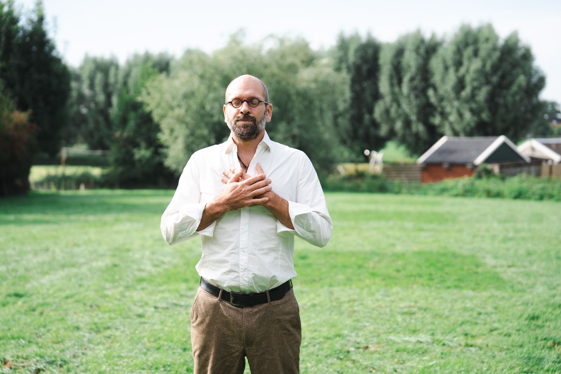 Bas van der tang, coach in lichaamswerk, consent en levenseinde doula