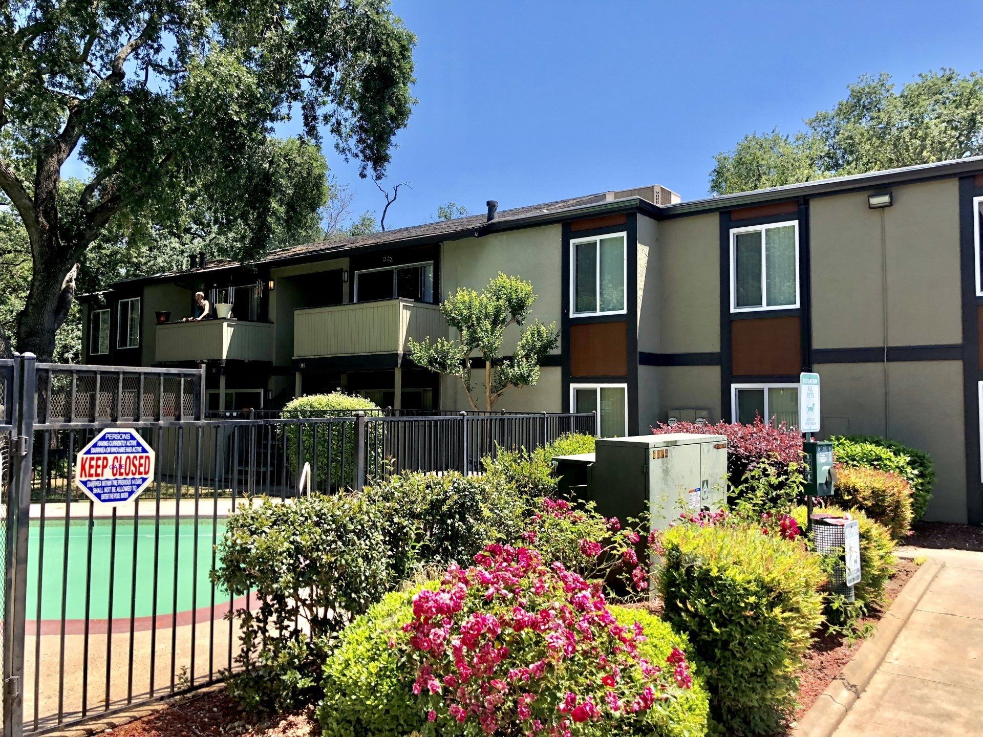 Madison Oaks exterior