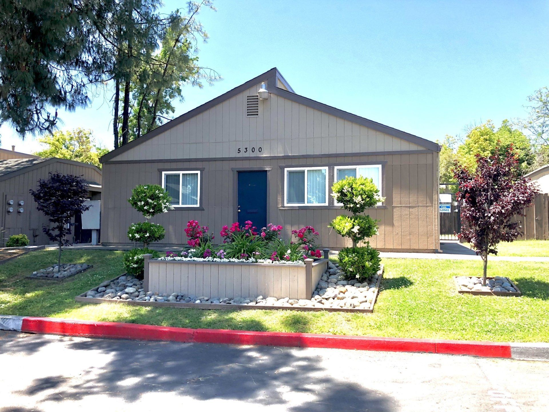 Redwoods at Laurel Hills exterior