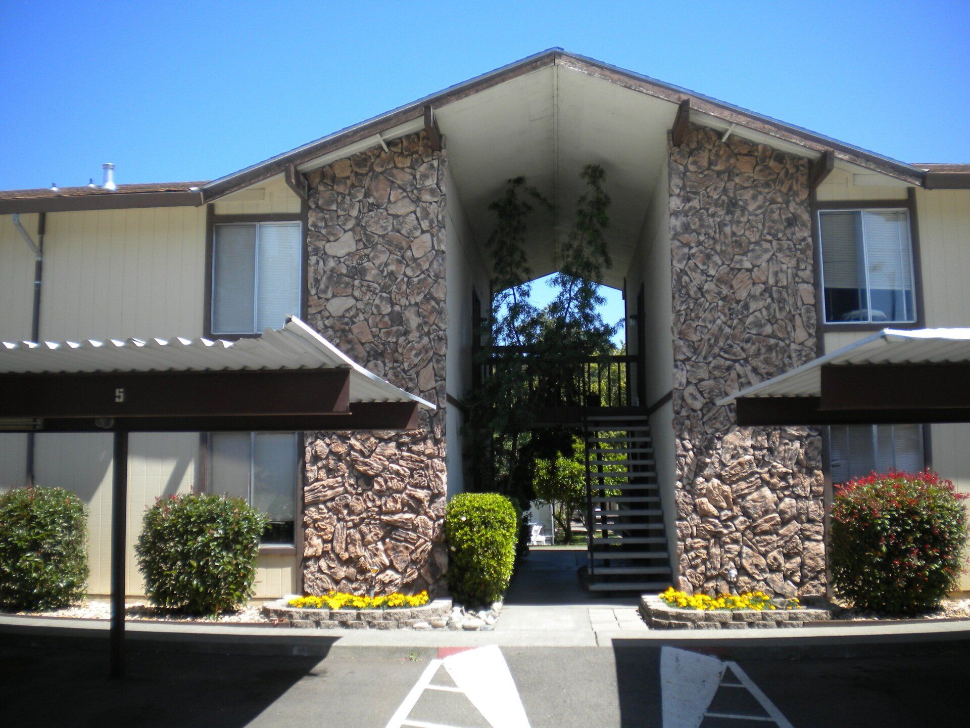 Forest Creek exterior