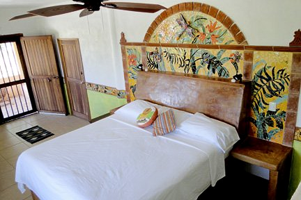 SeaView Room - Tonina with King sized bed