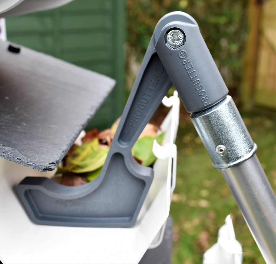 Leading UK supplier of gutter cleaning tools.