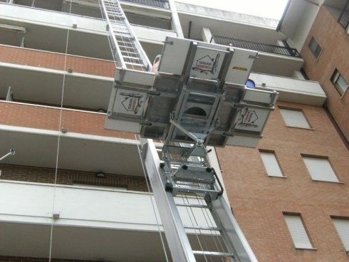 Dettaglio piattaforma aerea