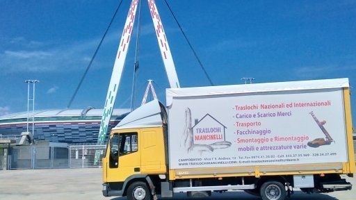 Camion traslochi Mancinelli