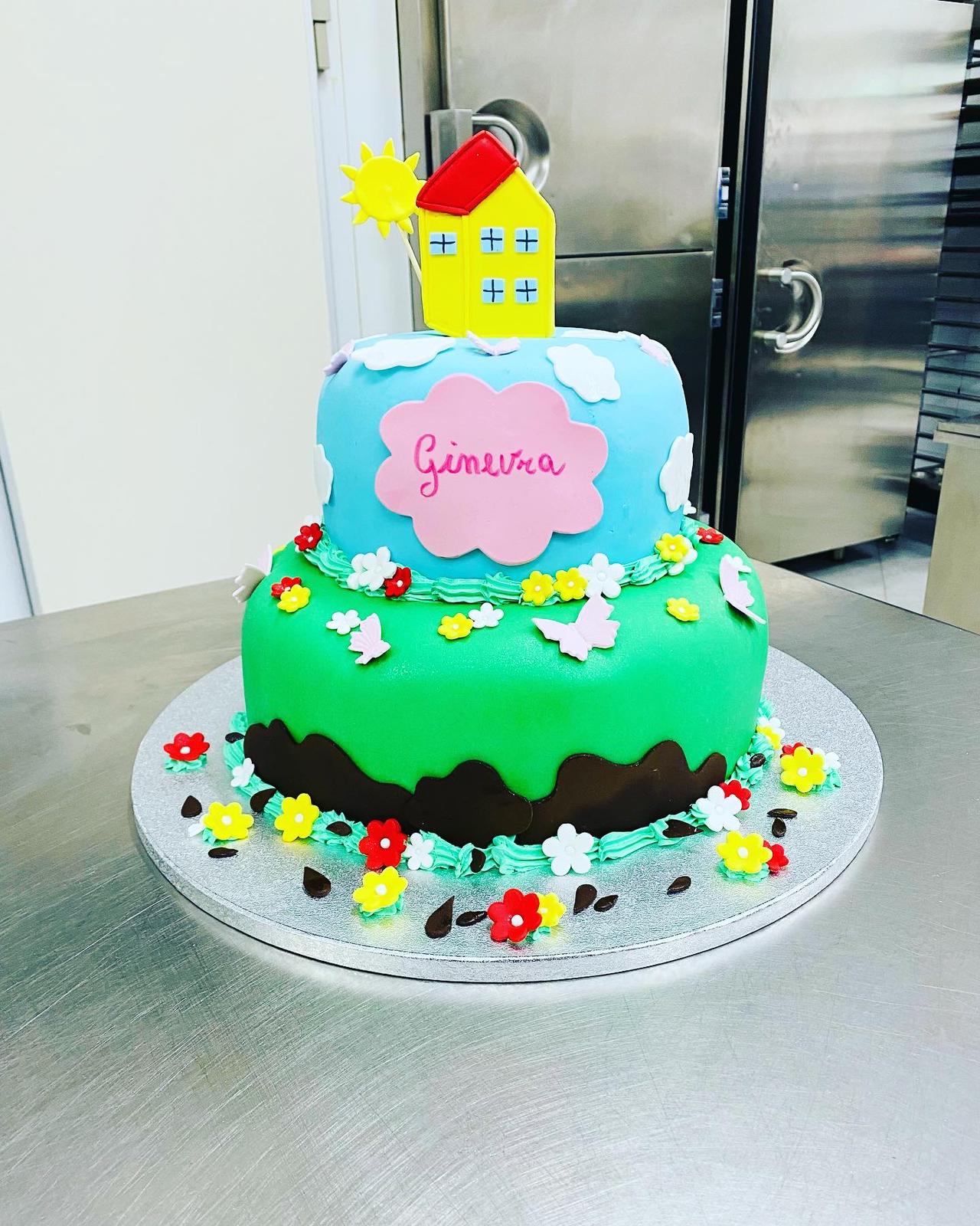 torta pasta di zucchero