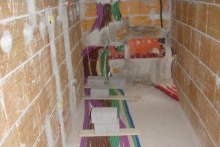 Impianto elettrico di un edificio in costruzione