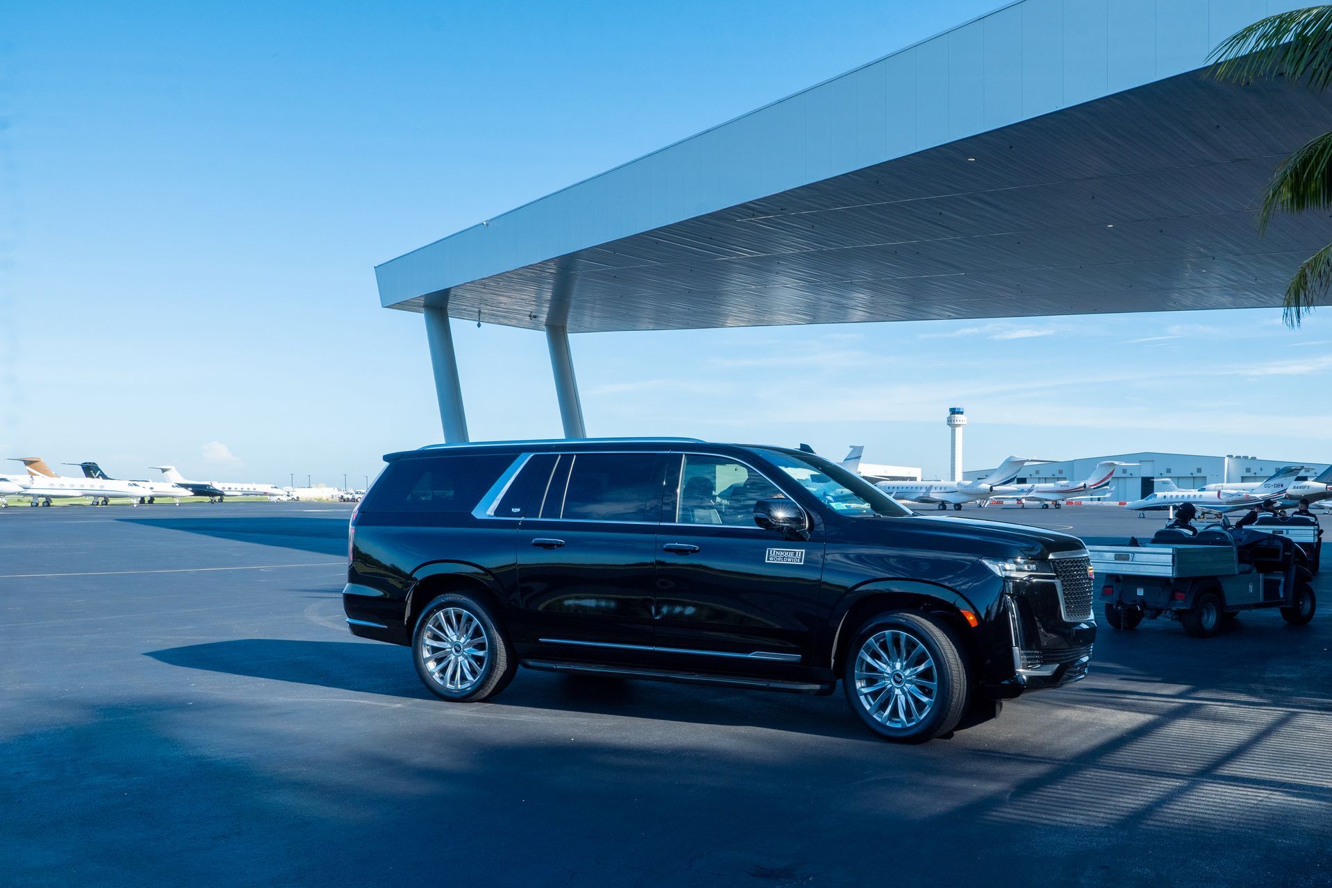 Small Company Luxury Car - Teterboro, NJ - Unique II Worldwide