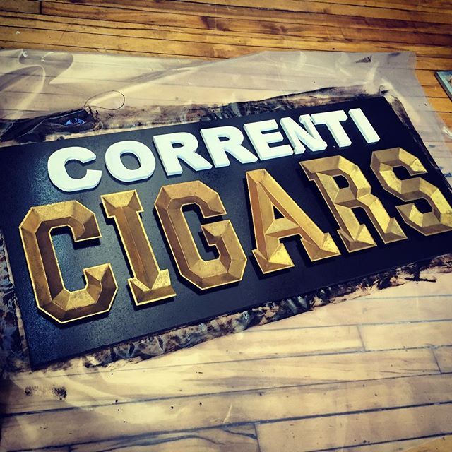 Correnti Cigars sign