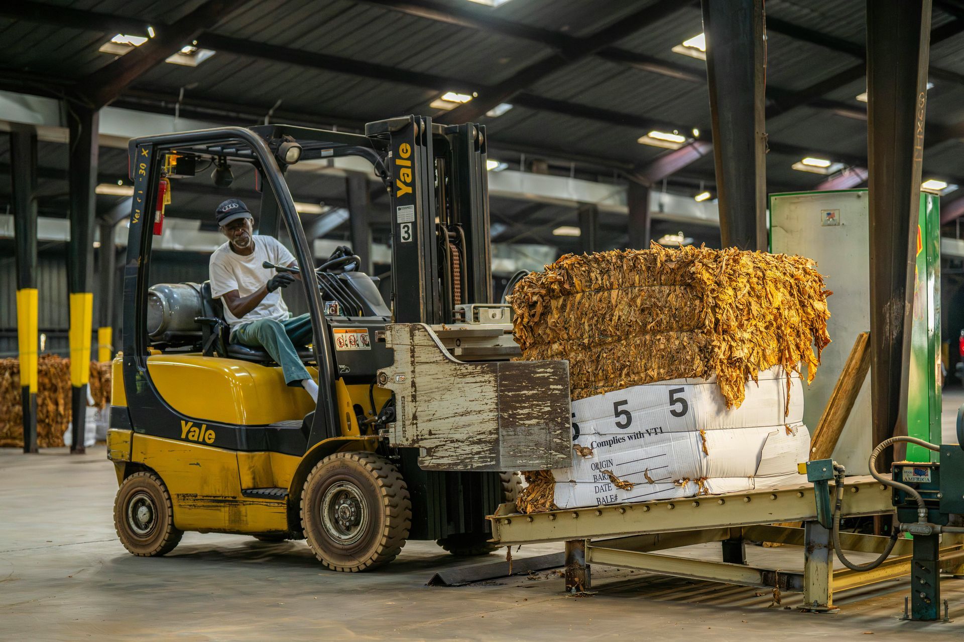 The Complete Guide to Forklift Preventive Maintenance for South Florida Warehouses The Complete Guide to Forklift Preventive Maintenance for South Florida Warehouses