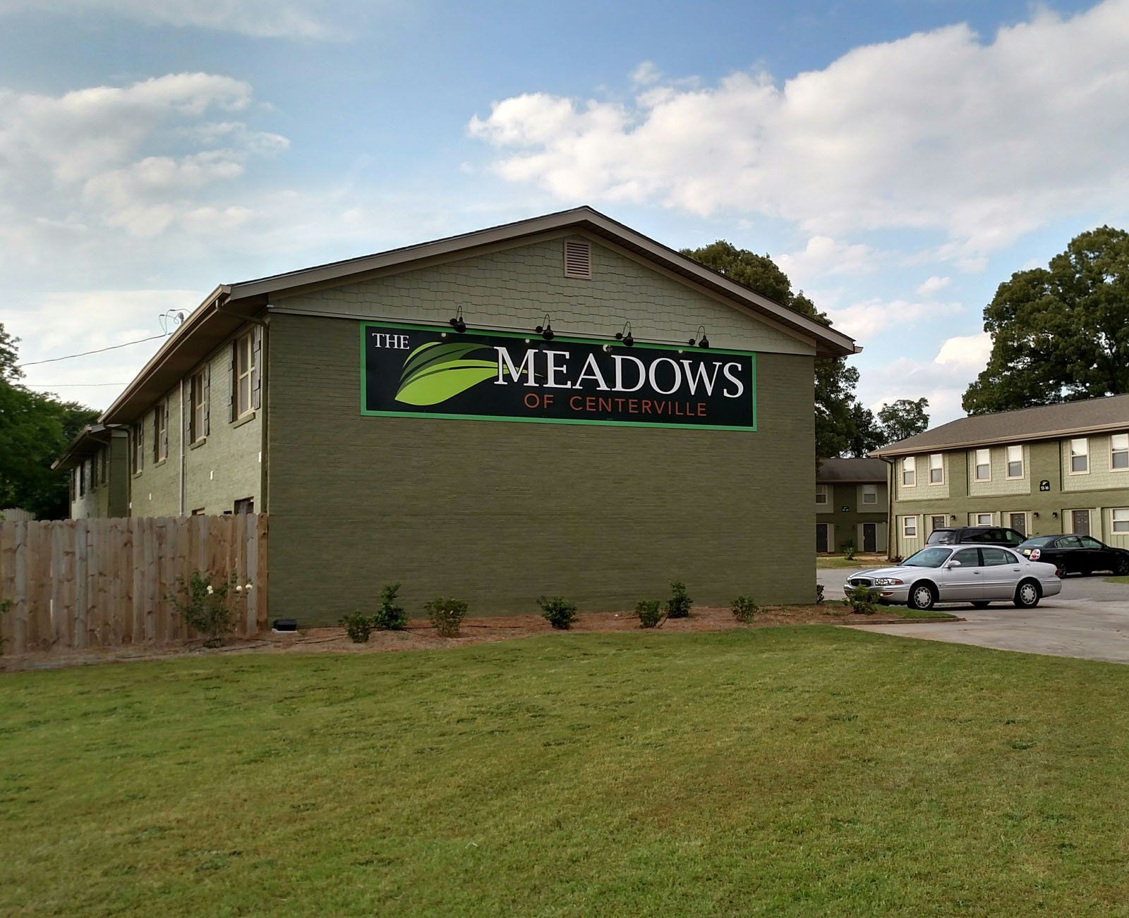 Building Sign Exterior | The Meadows of Centerville