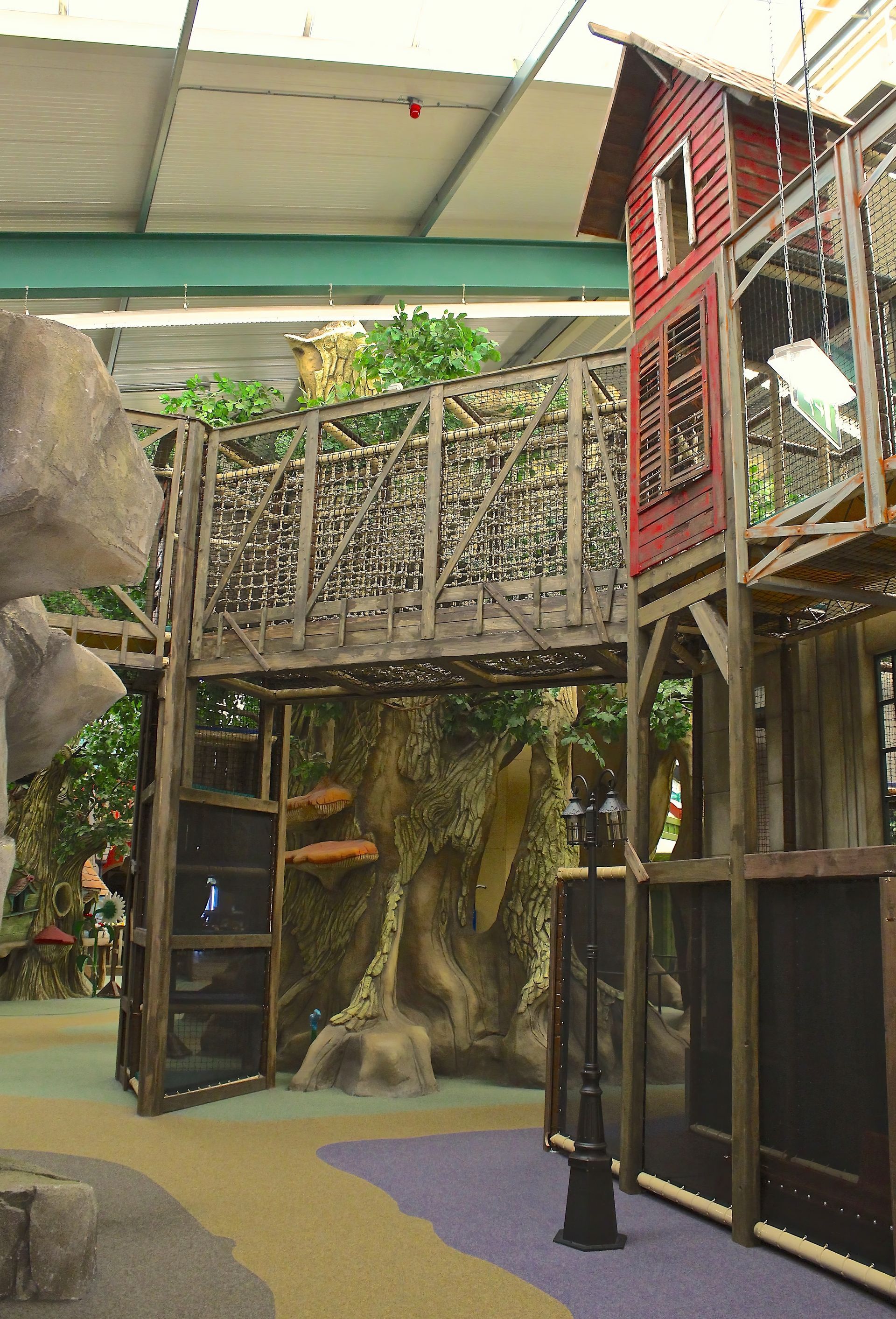 linberg, gethematiseerde indoor speeltuin
