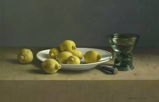 Henk Helmantel schilderij 2019 Citroenen op delftswitte schaal en berkemeijer